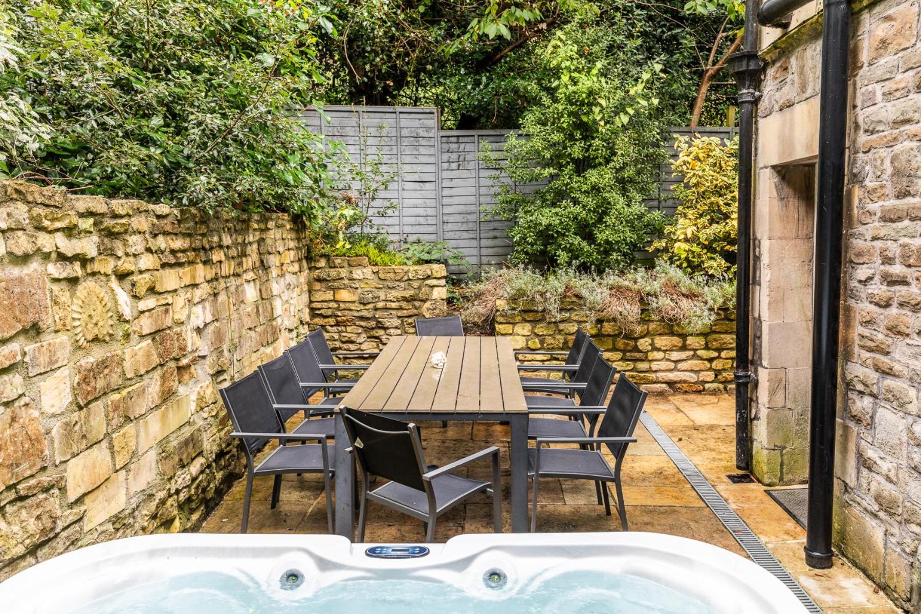 Locksbrook - Hot Tub - Spacious Outdoor Space Bath